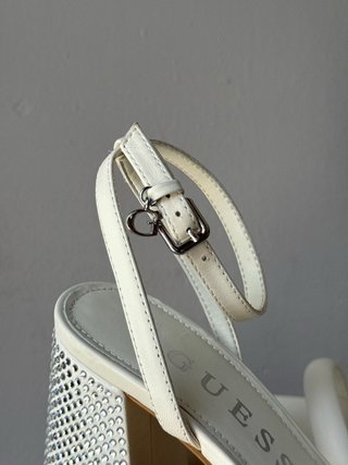 Tacones Guess Gelectra Ivory (39)