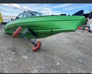 Kayak de pesca verde