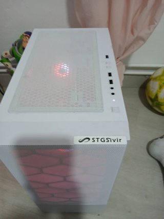 PC Stgvir Bianco con RGB