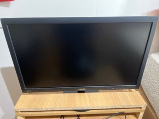 Volante Logitech G29 con Pedales