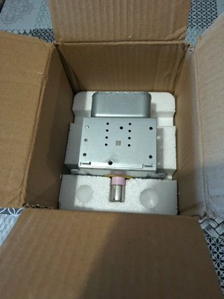 Magnetrón Microondas 2M218J-720