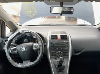 1147711 refuerzo paragolpes delantero toyota auris