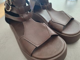 Sandalias romanas marrones talla 39