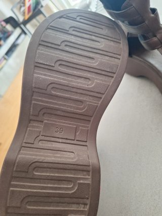 Sandalias romanas marrones talla 39