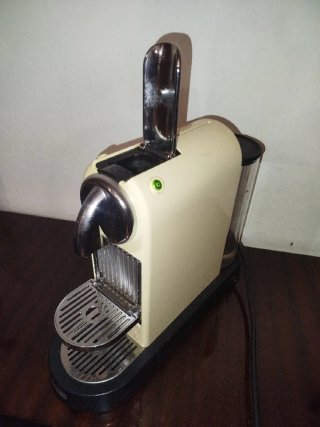 Cafetera Nespresso De'Longhi Citiz