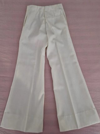 Traje comunión niño azul con escudo