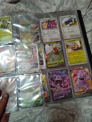 Lote cromos fútbol y Pokémon