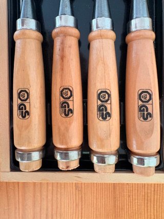 Juego de formones para madera – 4 piezas con caja