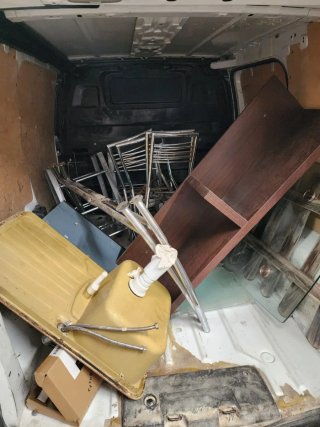 Mudanzas, portes y transporte económico