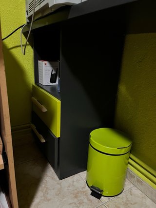 Cama tren con armarios y escritorio