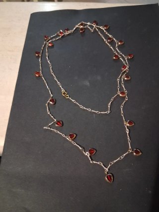 Collana con cuori rossi e catena argento