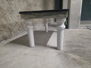 Tavolo da centro in marmo con scacchiera
