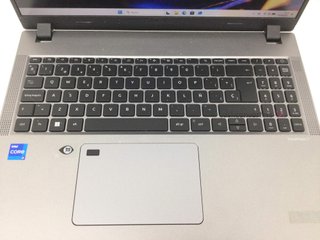 pc portatil acer travelmte