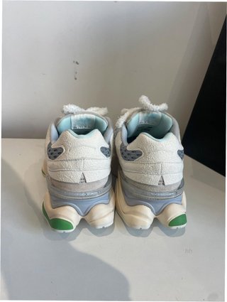 New Balance 9060 EU39.5 Verde/Blanco