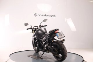 SUZUKI GSR 750 2016