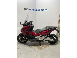 Honda Forza 750
