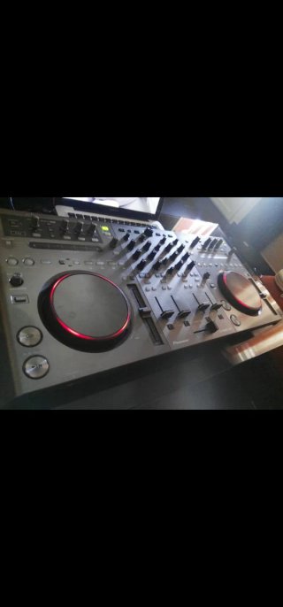 Controlador DJ Pioneer DDJ-T1