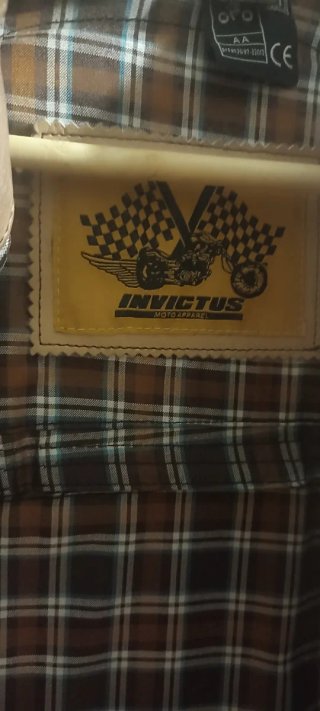 Chaqueta de cuero marrón