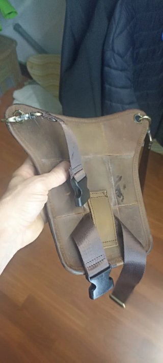 Chaqueta de cuero marrón
