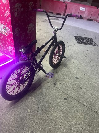 BMX Custom Negra y Morada