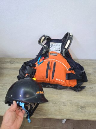 Chaleco y Casco Kayak/Rafting marca artistic