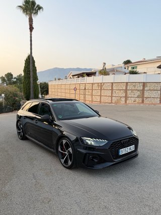 AUDI RS4 2020