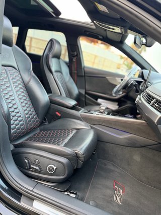 AUDI RS4 2020