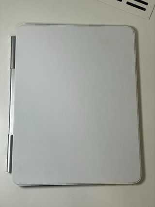 ipad pro 13 magic keyboard