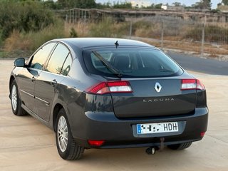 Renault Laguna 2012