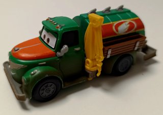 Camión Chug Disney Pixar Mattel