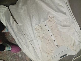 Blusa YERA volantes beige Talla M