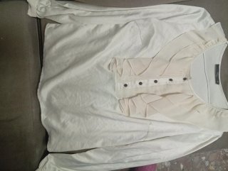 Blusa YERA volantes beige Talla M