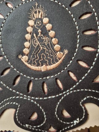 Bolso Piel Virgen del Rocío marrón/Beige