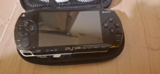 PSP 1004 + 7 Giochi Fisici + 16 digitali + 32GB