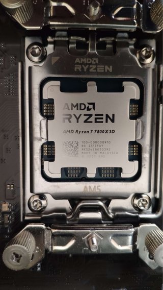 AMD Ryzen 7 7800X3D AM5
