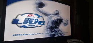 Lote PS1: Dino Crisis, Oddworld, NBA Live 2001