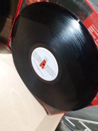 Los Elegantes En el Corazón de la Resaca Vinilo