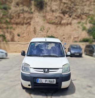 Puerta delantera derecha peugeot partner 117583