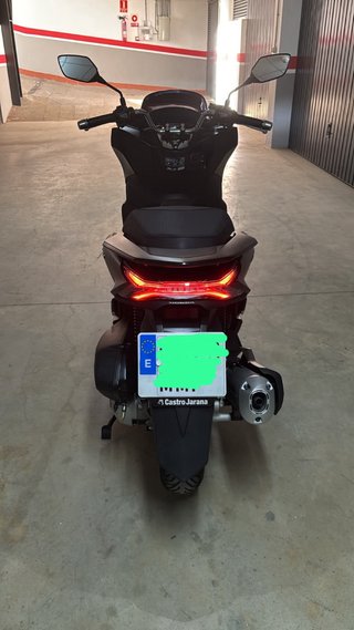 Honda PCX Negra
