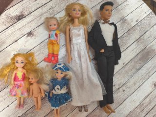 Barbie Ken Novios y 4 Niños Muñecos