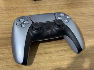 PS5 Slim Disco 1TB + 2 Mandos
