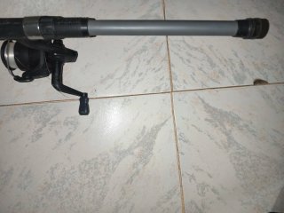 Caña de pesca con carrete