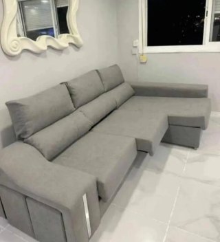 Sofá modular gris de tela