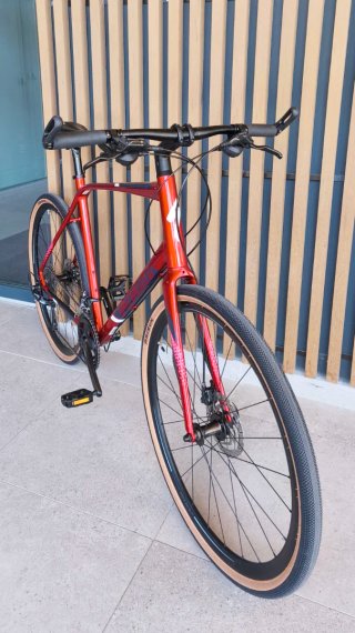 Bicicleta de carretera roja