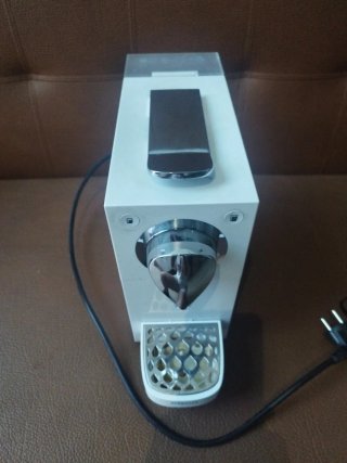 Cafetera Cremesso Blanca marca aguaservi