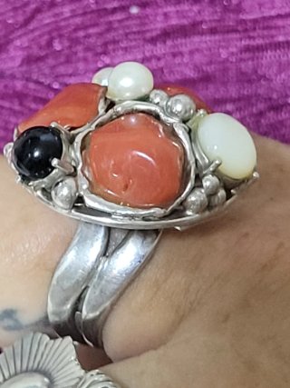 Anillo Barroco Perlas y Coral Mediterráneo