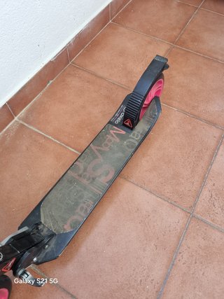 Patinete infantil rosa y negro