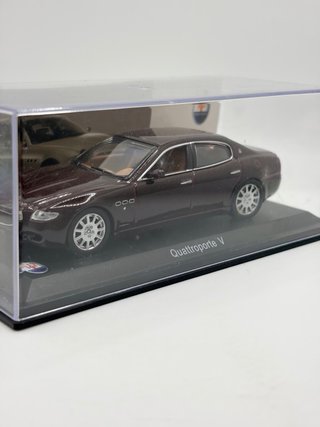 Maserati Quattroporte V 2003 1:43
