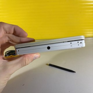 Nintendo 3DS Bianco con caricatore e stilo