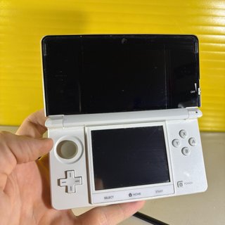 Nintendo 3DS Bianco con caricatore e stilo